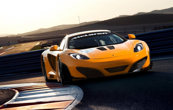 McLaren-MP4-12C