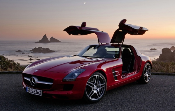 Mercedes-Benz-SLS-AMG