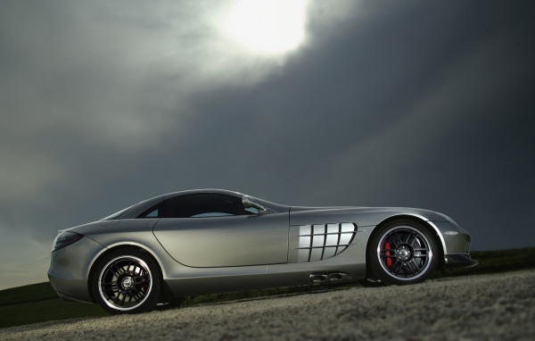 Mercedes Benz Mclaren SLR