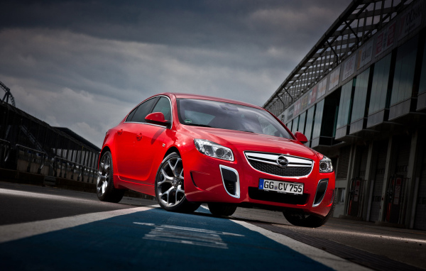 red Opel Insignia OPC