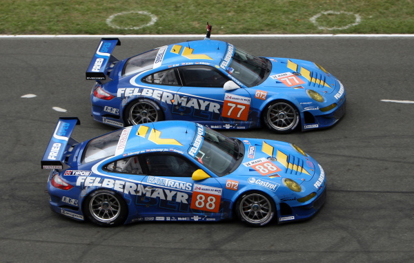 Porsche-911-GT3-RSR-Racing