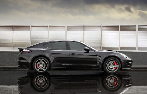 Porsche-Panamera-Stingray-GTR