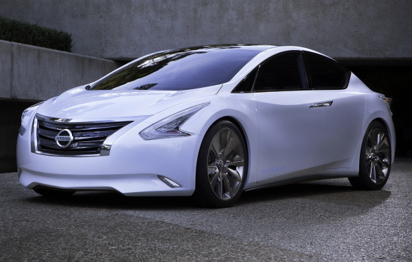 Nissan Ellure Concept