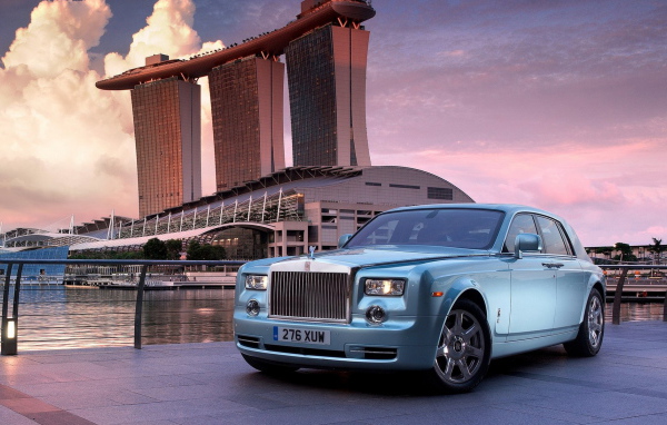 Rolls-Royce-102EX Electric Concept