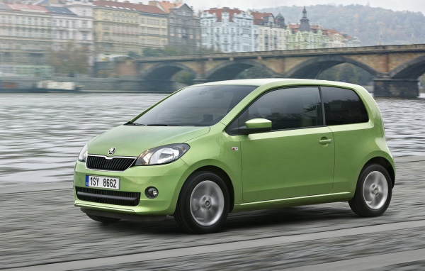 Skoda-Citigo на набережной