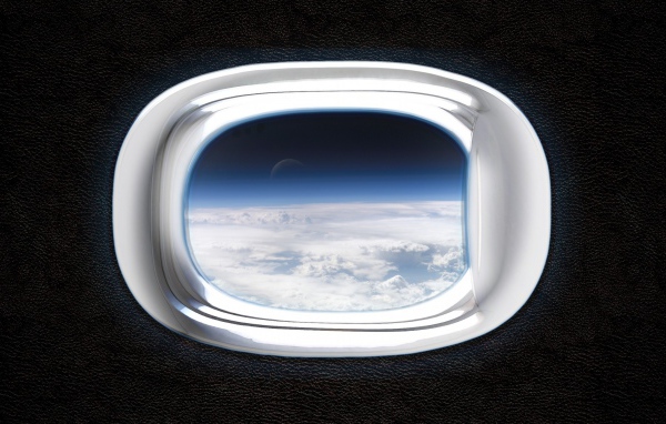 Небо из иллюминатора