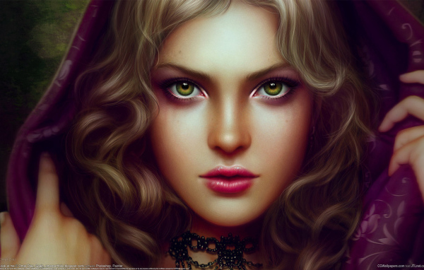 Девушка в капюшоне