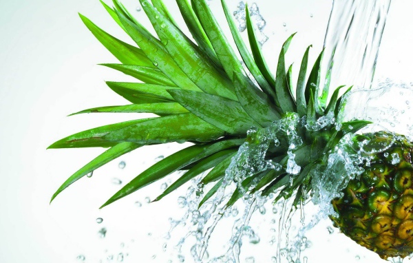 Свежий ананас