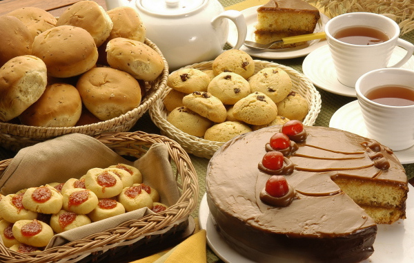 Торт, пирожное и булочки