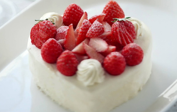 Клубника на сердце