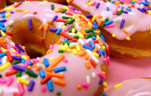 Сладкие пончики