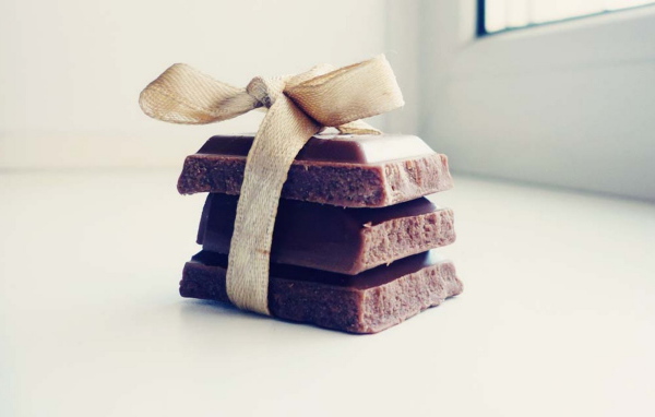 Три кусочка шоколада