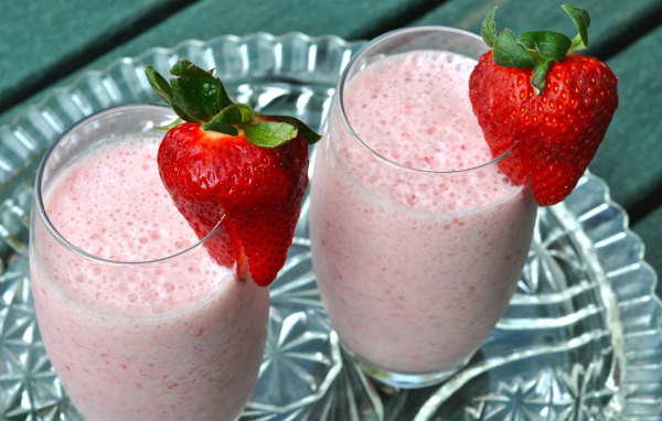 Фруктово-молочный коктейль