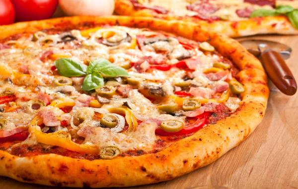 Свежая пицца