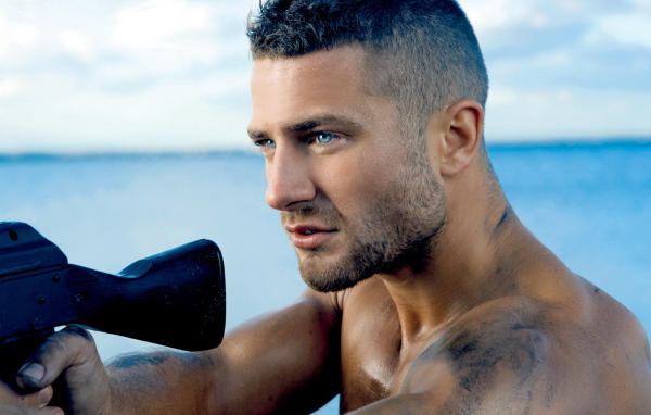 Мужчина с ружьем