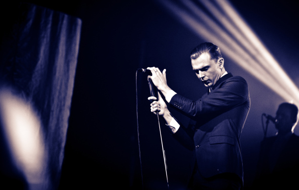 Theo Hutchcraft музыкант