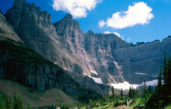 Высокие скалы