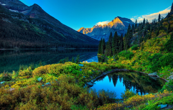 Горы, река и лес