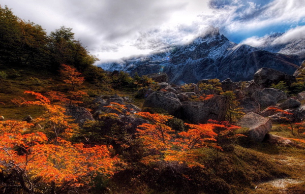 Горы под облаками