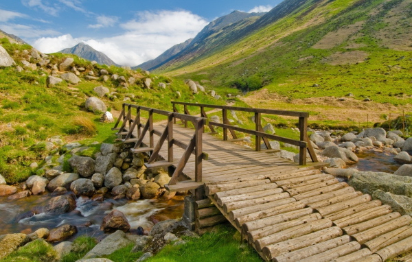 Мостик через ручей