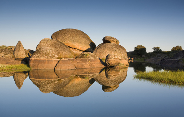 Большие валуны