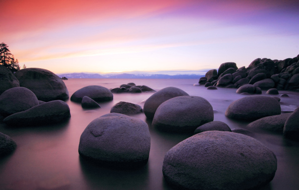 Большие камни