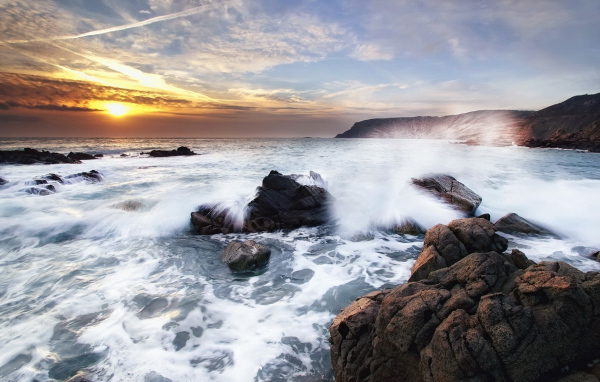 Волна у берега