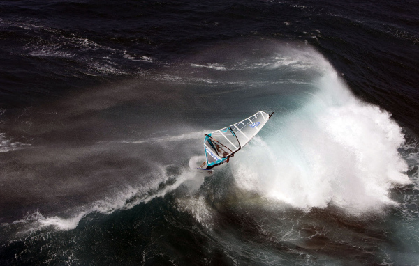 Wind surfing