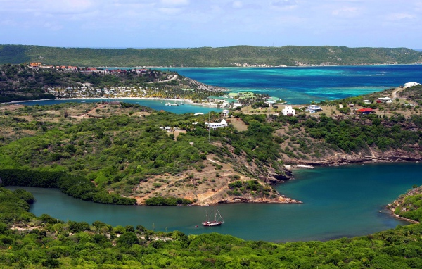 Вид на Антигуа