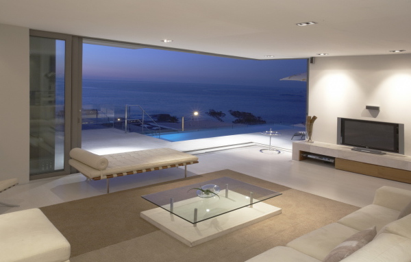 Комната с видом на море