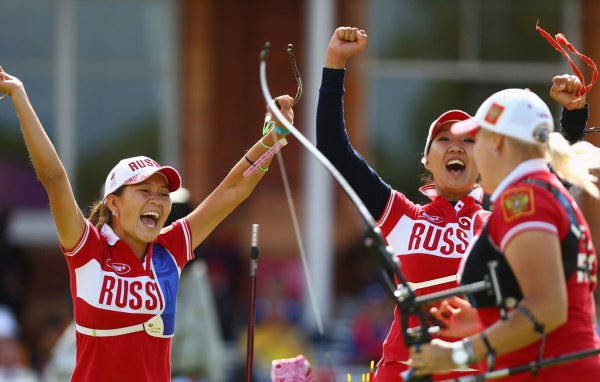 Ксения Перова, Инна Степанова и Кристина Тимофеева