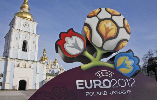 Логотип чемпионата европы 2012