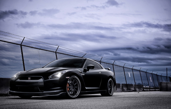 Nissan GT-R