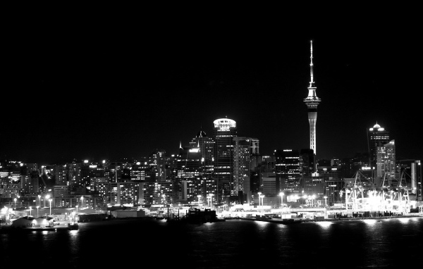 Ночная жизнь в городе