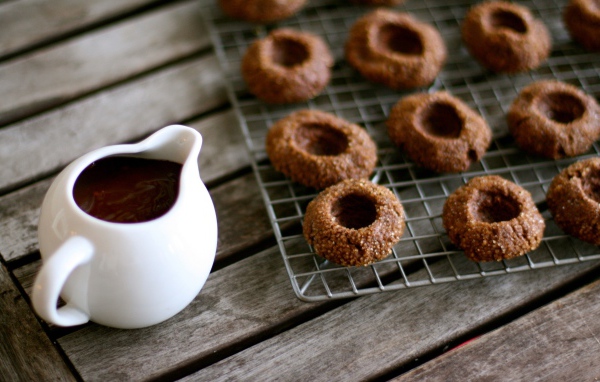 Печенье и горячий шоколад