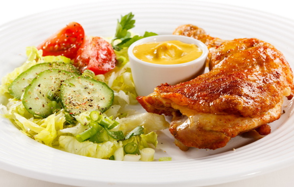 Салат с курицей