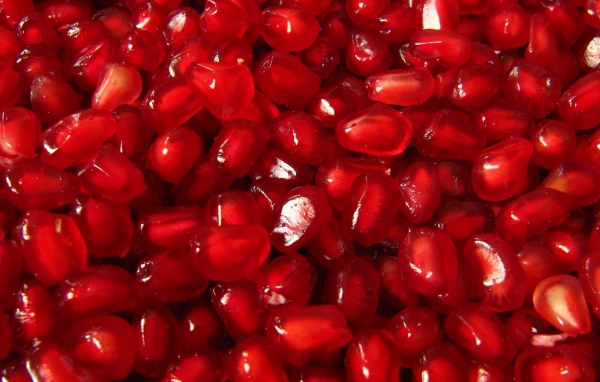 Ягоды граната