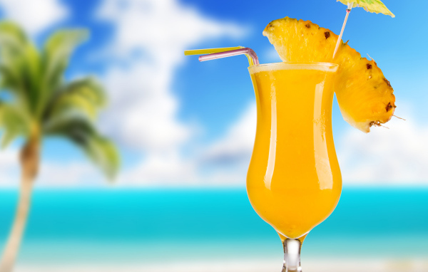 Коктейль с ананасом