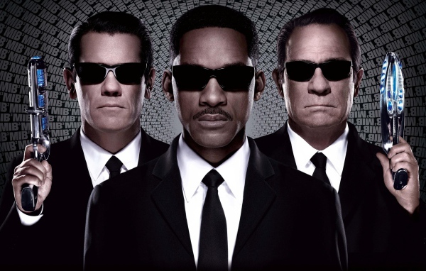 Люди в черном 3