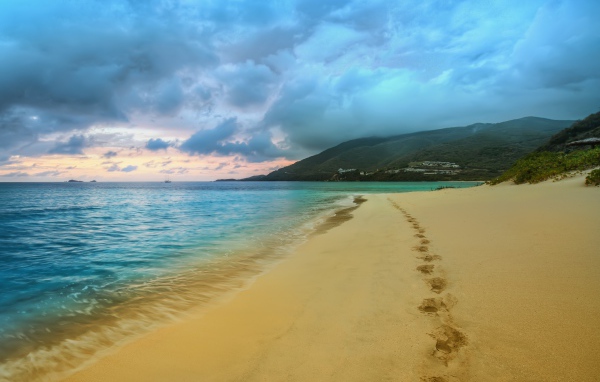 Удивительный пляж