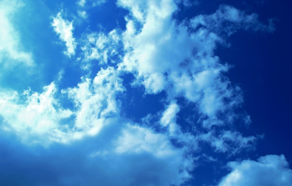 Голубые облака