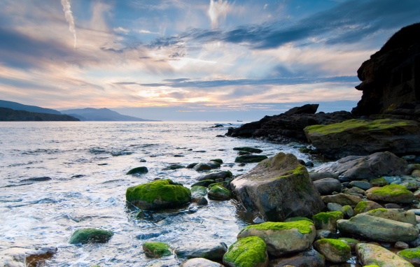 Каменный берег