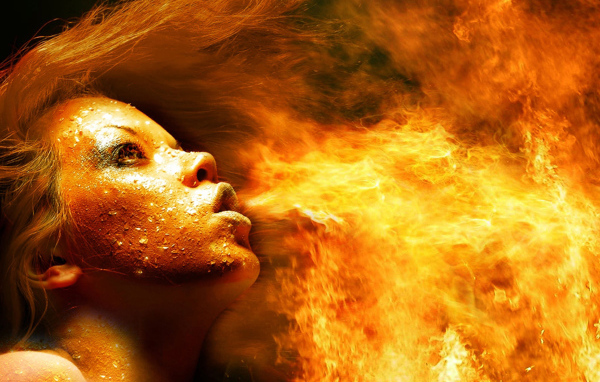 Огненная девушка