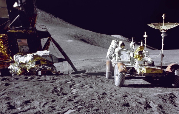 Человек на Луне