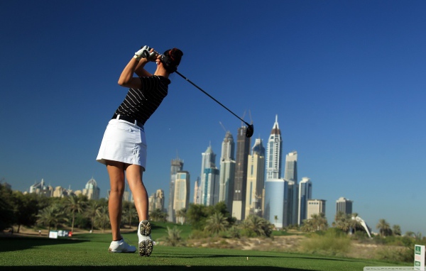 Игрок в гольф