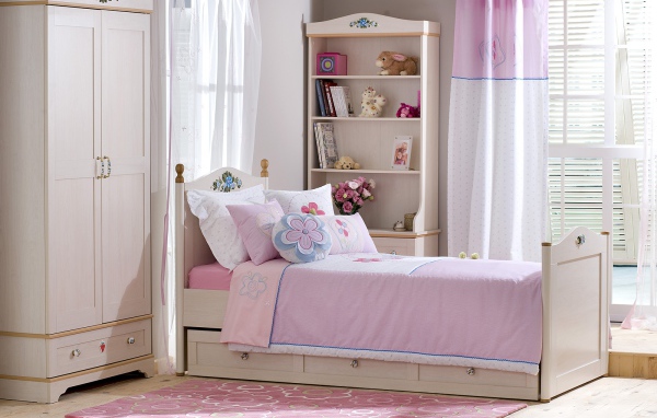 Розовая спальня