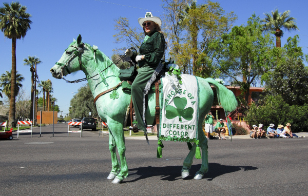 Зеленая лошадь