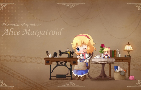 Девочка у швейной машины