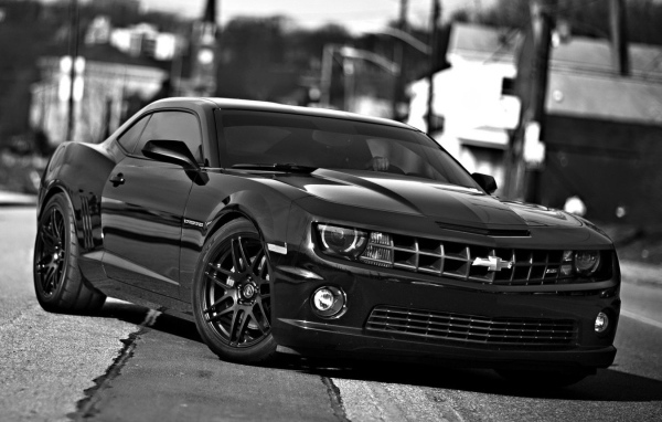 Черный Шевроле Кэймаро SS