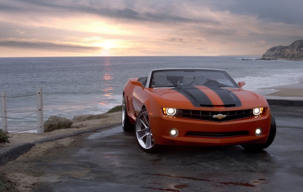 Chevrolet Camaro на берегу